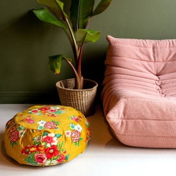 Round velvet ottoman HANAMI... 2