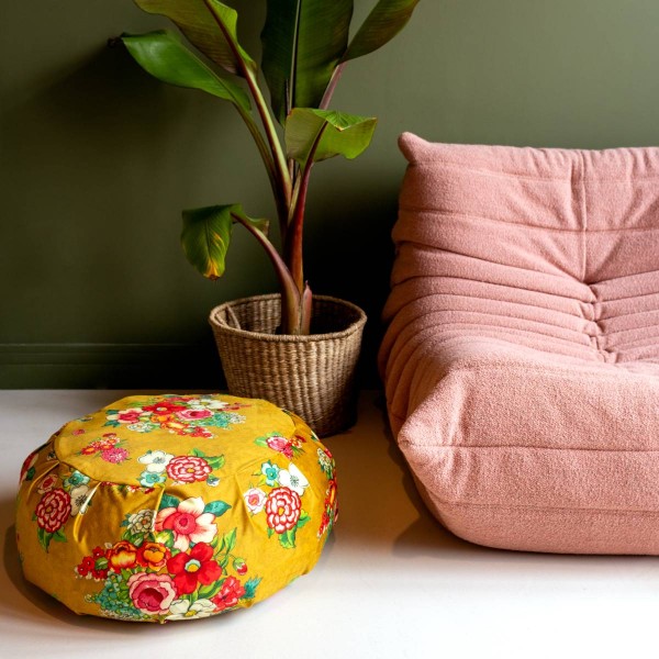 Round velvet ottoman HANAMI safran
