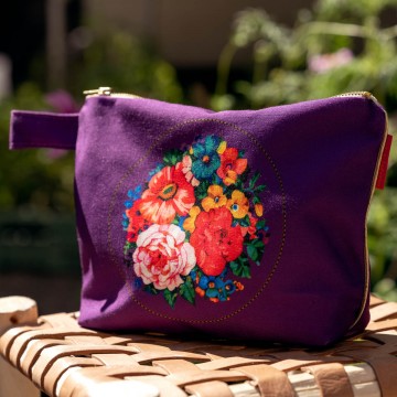 Pouch HOLY purple 19x28cm 2