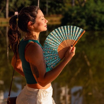 Hand fan LEO green 2