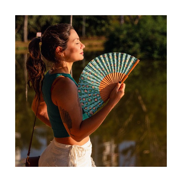 Hand fan LEO green