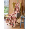 Plaid velours HANAMI rose 140 x 190 cm jeté sur un fauteuil