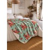 Plaid velours HANAMI vert 140 x 190 cm jeté sur un lit