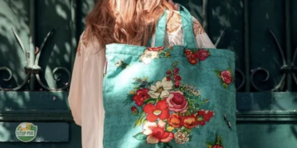 Un été bohème : ensoleillez vos Journées avec nos sacs de plage et poufs en velours