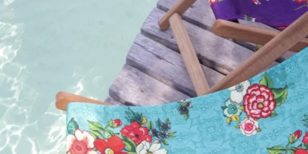 Détente en plein air : créez votre oasis avec les matelas de bain et transats Vent de Bohème